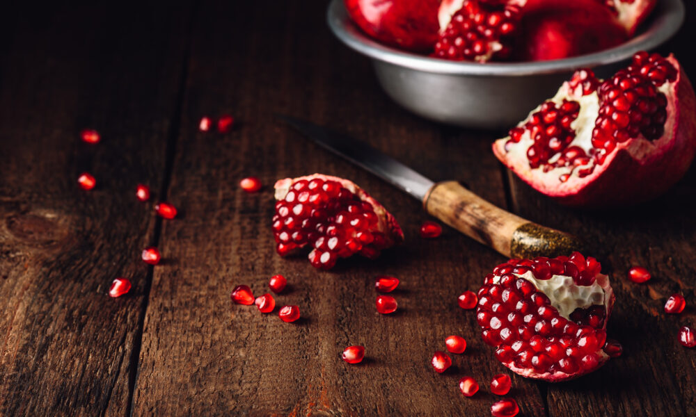 Pomegranate fruits | https://fruitsauction.com/